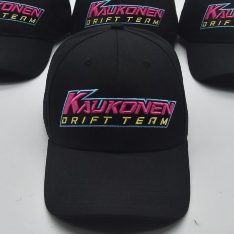 Kaukonen66 värikäslakki